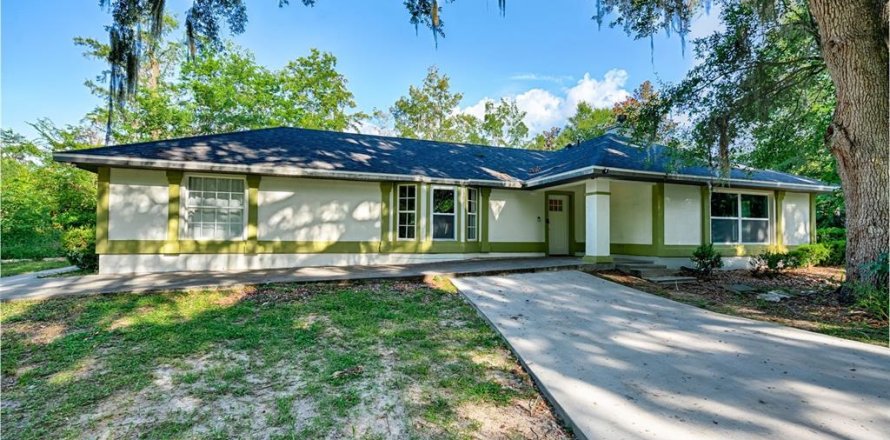 House in Gainesville, Florida 4 bedrooms, 199.55 sq.m. № 2105782