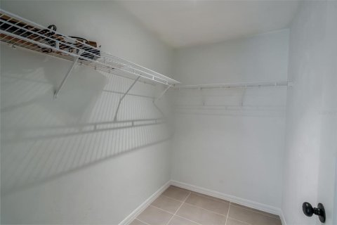 House in Gainesville, Florida 4 bedrooms, 199.55 sq.m. № 2105782 - photo 20