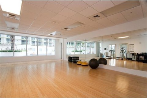 Condominio en venta en Miami, Florida, 1 dormitorio, 76.27 m2 № 1942997 - foto 17