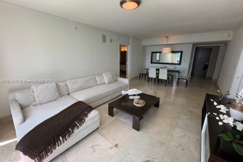 Condo in Miami, Florida, 2 bedrooms  № 1957583 - photo 5
