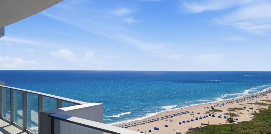 Condo in Riviera Beach, Florida, 2 bedrooms  № 2146343
