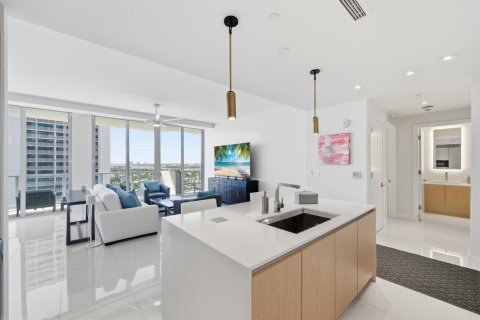 Condo in Riviera Beach, Florida, 2 bedrooms  № 2146343 - photo 10