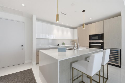 Condo in Riviera Beach, Florida, 2 bedrooms  № 2146343 - photo 7