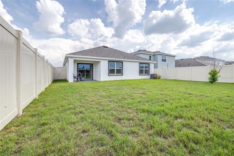 House in Wesley Chapel, Florida 4 bedrooms, 171.5 sq.m. № 1792220 - photo 24
