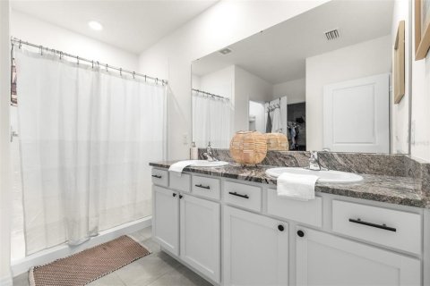 House in Wesley Chapel, Florida 4 bedrooms, 171.5 sq.m. № 1792220 - photo 13