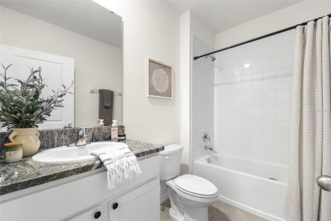 House in Wesley Chapel, Florida 4 bedrooms, 171.5 sq.m. № 1792220 - photo 17