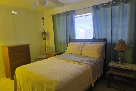 Condominio en venta en Saint Petersburg, Florida, 1 dormitorio, 71.07 m2 № 2258446 - foto 13