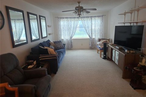 Condominio en venta en Saint Petersburg, Florida, 1 dormitorio, 71.07 m2 № 2258446 - foto 11