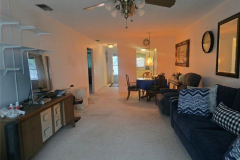 Condominio en venta en Saint Petersburg, Florida, 1 dormitorio, 71.07 m2 № 2258446 - foto 9