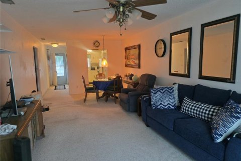Condominio en venta en Saint Petersburg, Florida, 1 dormitorio, 71.07 m2 № 2258446 - foto 10