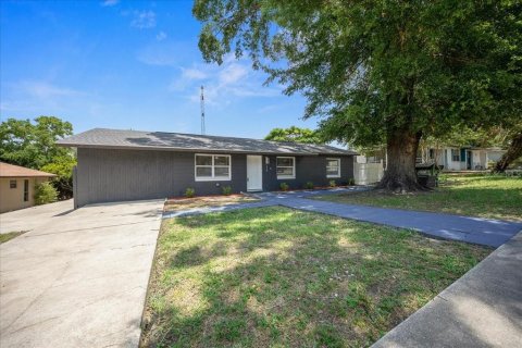 Casa en venta en Ocala, Florida, 3 dormitorios, 147.9 m2 № 1758405 - foto 1