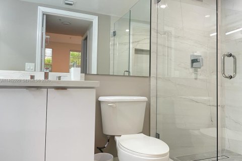 Copropriété à louer à Hallandale Beach, Floride: 3 chambres, 139.35 m2 № 2183948 - photo 10
