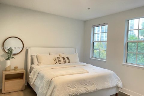 Copropriété à louer à Hallandale Beach, Floride: 3 chambres, 139.35 m2 № 2183948 - photo 7