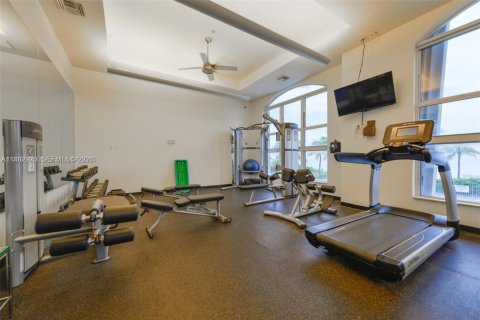 Copropriété à louer à Hallandale Beach, Floride: 3 chambres, 139.35 m2 № 2183948 - photo 22
