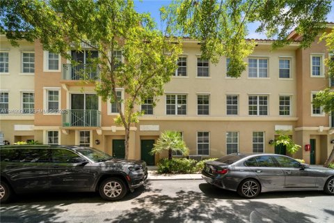 Copropriété à louer à Hallandale Beach, Floride: 3 chambres, 139.35 m2 № 2183948 - photo 14