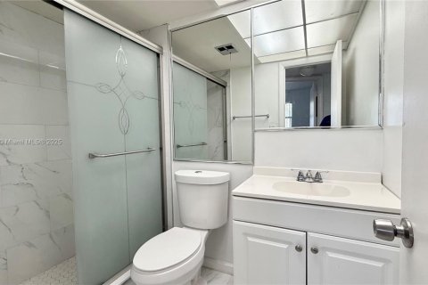 Купить кондоминиум в Санрайз, Флорида 2 спальни, 78.97м2, № 1950381 - фото 10