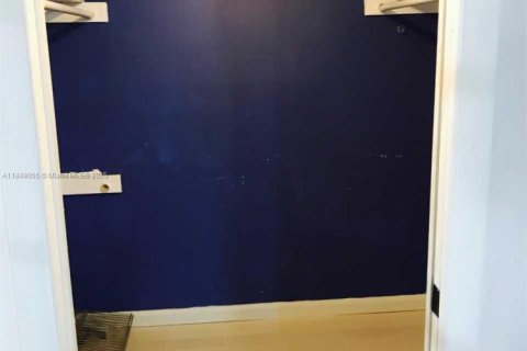 Apartment in Miami, Florida 1 bedroom, 73.11 sq.m. № 1958668 - photo 10