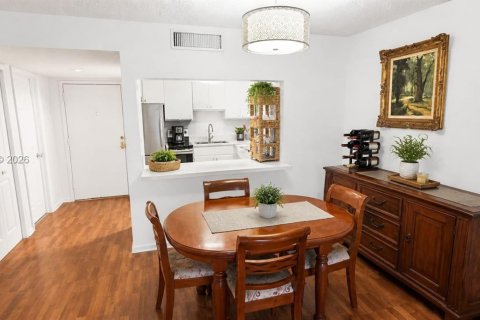 Copropriété à vendre à Weston, Floride: 2 chambres, 102.75 m2 № 2187038 - photo 6