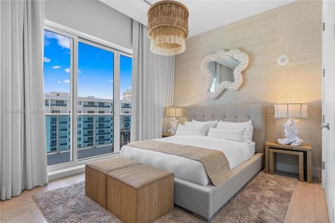 Снять в аренду кондоминиум в Майами-Бич, Флорида 4 спальни, 604.79м2, № 2029552 - фото 21