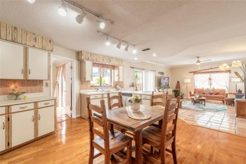 House in Ormond Beach, Florida 4 bedrooms, 261.71 sq.m. № 1810619 - photo 17