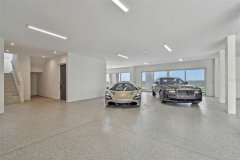 House in Tampa, Florida 6 bedrooms, 566.89 sq.m. № 1652501 - photo 8