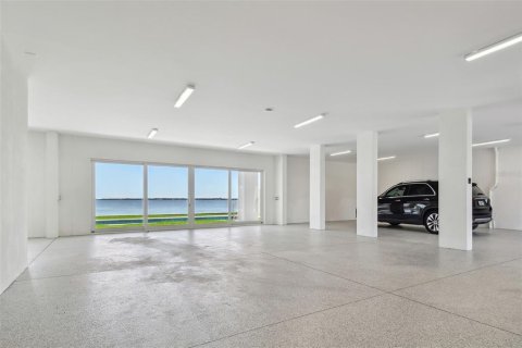 House in Tampa, Florida 6 bedrooms, 566.89 sq.m. № 1652501 - photo 9