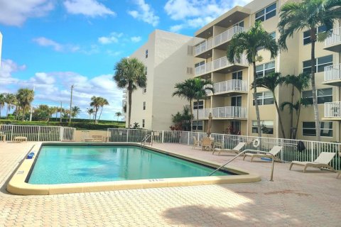 Condo in Boca Raton, Florida, 1 bedroom № 2179507 - photo 4
