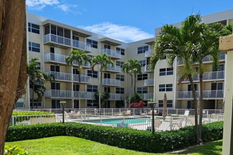 Condo in Boca Raton, Florida, 1 bedroom  № 2179507