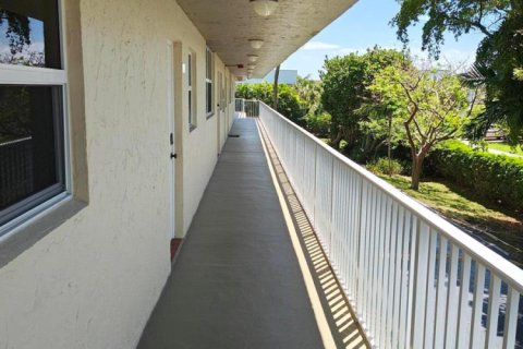 Condo in Boca Raton, Florida, 1 bedroom № 2179507 - photo 6