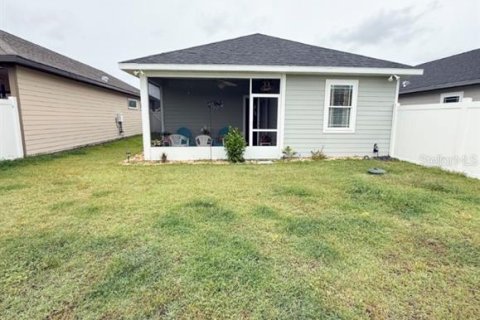 Villa ou maison à louer à Newberry, Floride: 2 chambres, 133.41 m2 № 2413734 - photo 3