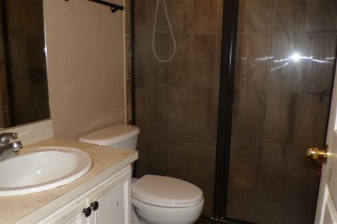 Casa en venta en North Port, Florida, 4 dormitorios, 196.02 m2 № 2377966 - foto 13