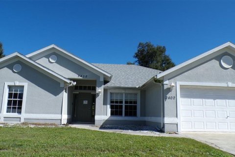 Casa en North Port, Florida 4 dormitorios, 196.02 m2 № 2377966