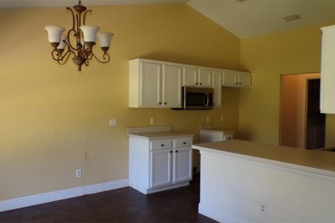 Casa en venta en North Port, Florida, 4 dormitorios, 196.02 m2 № 2377966 - foto 7