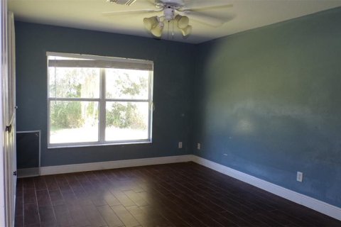 Casa en venta en North Port, Florida, 4 dormitorios, 196.02 m2 № 2377966 - foto 2