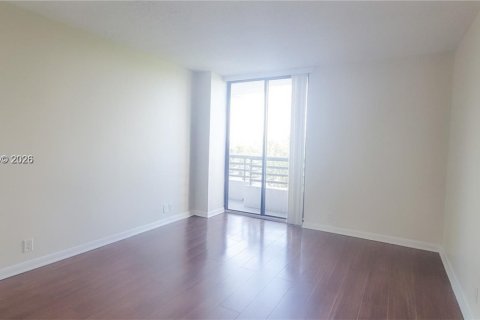 Купить кондоминиум в Авентура, Флорида 2 спальни, 118.08м2, № 2040566 - фото 11