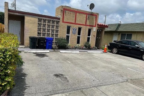 Commercial property in Fort Lauderdale, Florida 168.15 sq.m. № 1807157 - photo 1