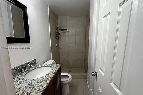 Commercial property in Fort Lauderdale, Florida 168.15 sq.m. № 1807157 - photo 9