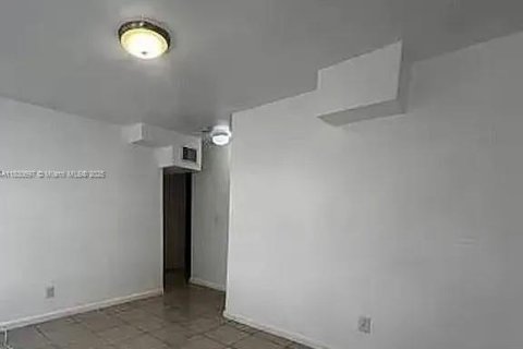 Commercial property in Fort Lauderdale, Florida 168.15 sq.m. № 1807157 - photo 7