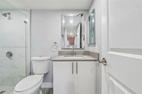 Copropriété à vendre à Hialeah, Floride: 2 chambres, 61.41 m2 № 2185885 - photo 16