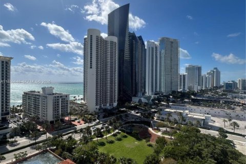 Copropriété à vendre à Sunny Isles Beach, Floride: 3 chambres, 151.24 m2 № 2069672 - photo 6
