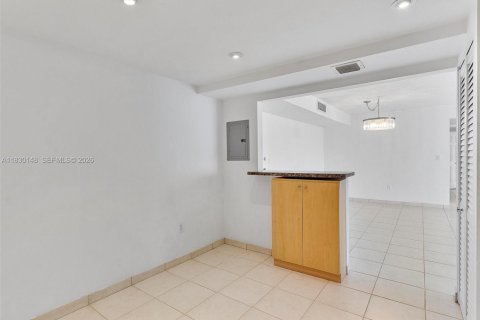 Copropriété à vendre à Sunny Isles Beach, Floride: 3 chambres, 151.24 m2 № 2069672 - photo 15