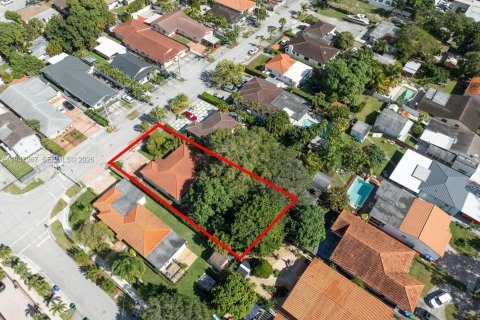 Casa en venta en Miami, Florida, 3 dormitorios, 110.27 m2 № 2057311 - foto 3