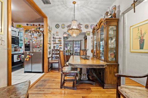 Casa en venta en Miami, Florida, 3 dormitorios, 110.27 m2 № 2057311 - foto 8