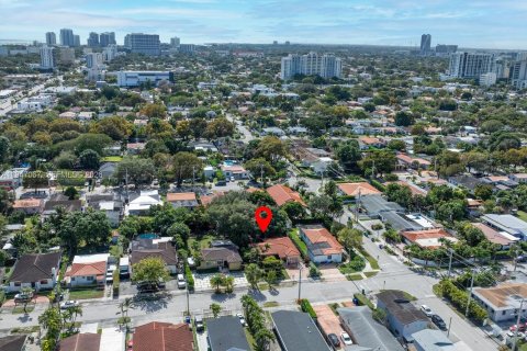Casa en venta en Miami, Florida, 3 dormitorios, 110.27 m2 № 2057311 - foto 16