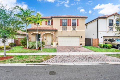 Casa en venta en Homestead, Florida, 4 dormitorios, 257.99 m2 № 2154469 - foto 1