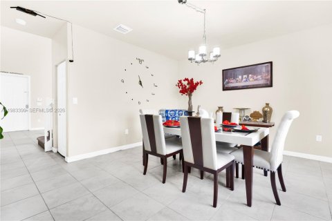Casa en venta en Homestead, Florida, 4 dormitorios, 257.99 m2 № 2154469 - foto 8