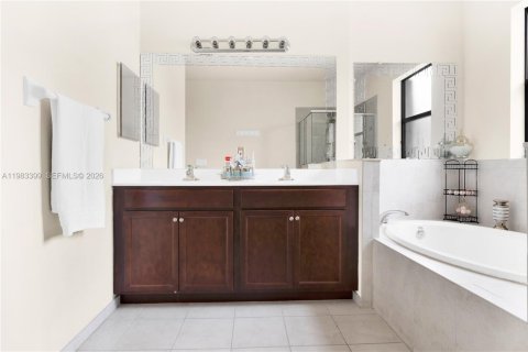 Casa en venta en Homestead, Florida, 4 dormitorios, 257.99 m2 № 2154469 - foto 25