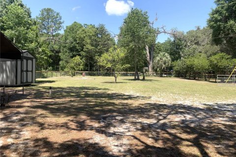 Terreno en venta en Fort MC Coy, Florida № 1749397 - foto 1