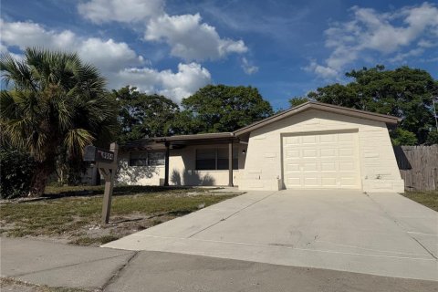 Casa en Port Richey, Florida 2 dormitorios, 123.1 m2 № 2113640