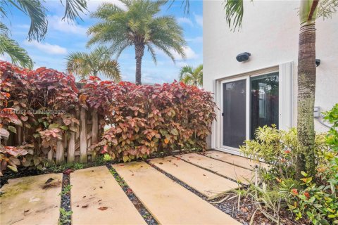 Townhouse in Homestead, Florida 3 bedrooms, 123.37 sq.m. № 2003859 - photo 27